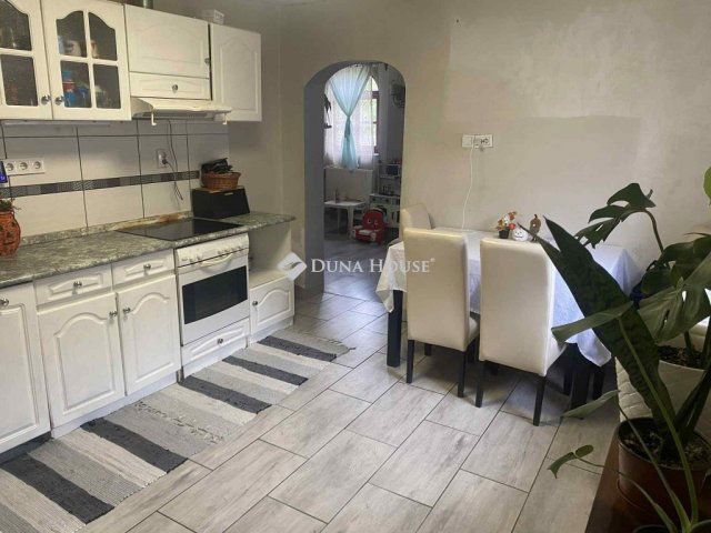 Eladó családi ház, Püspökladányban 42 M Ft, 3 szobás