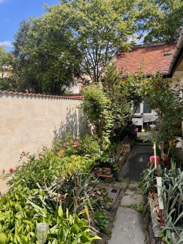 Eladó téglalakás, Székesfehérvárott 28 M Ft, 1 szobás