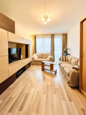 Eladó panellakás, Tatabányán 49.9 M Ft, 2+1 szobás