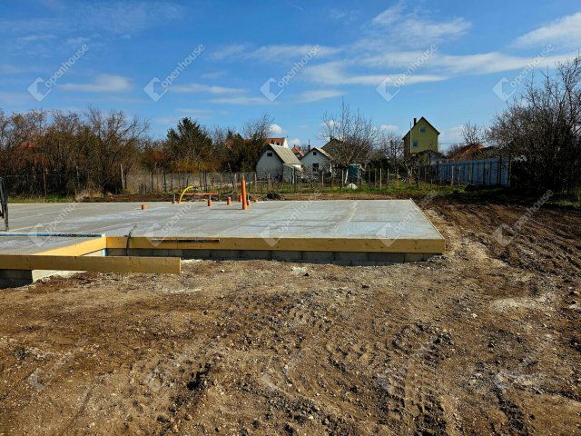 Eladó családi ház, Székesfehérvárott 91 M Ft, 5 szobás