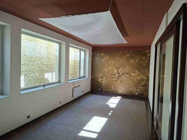 Kiadó családi ház, albérlet, XI. kerületben, Tó utcában