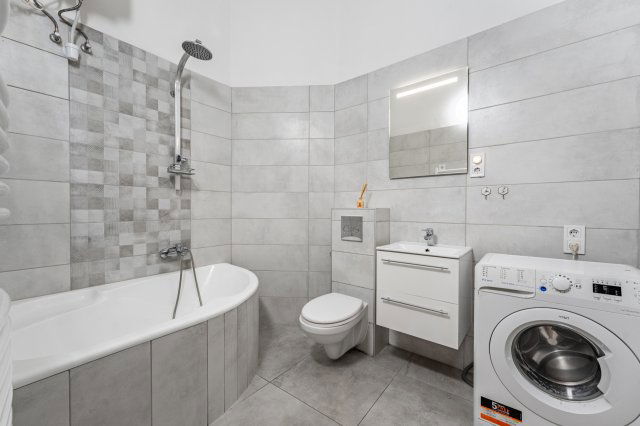 Eladó téglalakás, Budapesten, VII. kerületben 99.5 M Ft