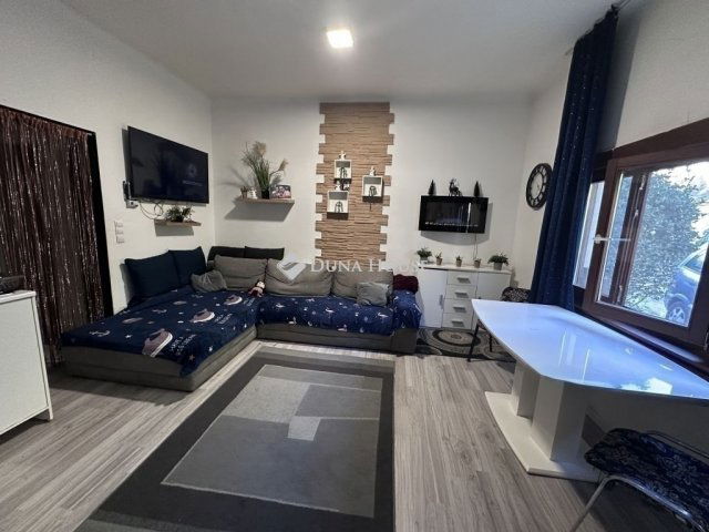 Eladó téglalakás, Budapesten, XXI. kerületben 36.5 M Ft