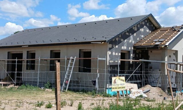 Eladó családi ház, Dabason 89.9 M Ft, 4 szobás