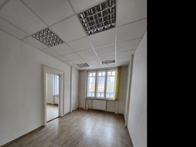 Kiadó iroda, Miskolcon 126 E Ft / hó, 3 szobás