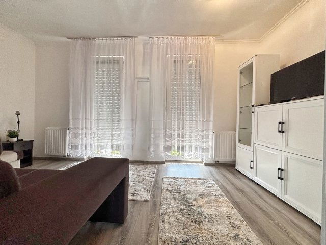 Eladó téglalakás, Nyíregyházán 59.99 M Ft, 3 szobás