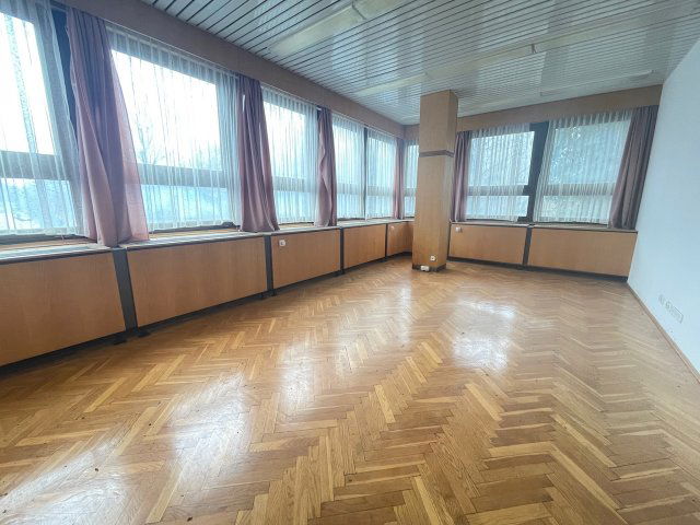 Eladó iroda, Győrött 350 M Ft / költözzbe.hu