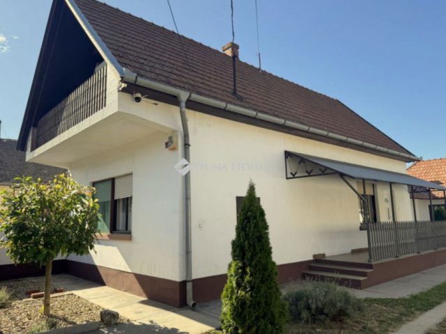Eladó családi ház, Mezőberényben 24.4 M Ft, 4 szobás