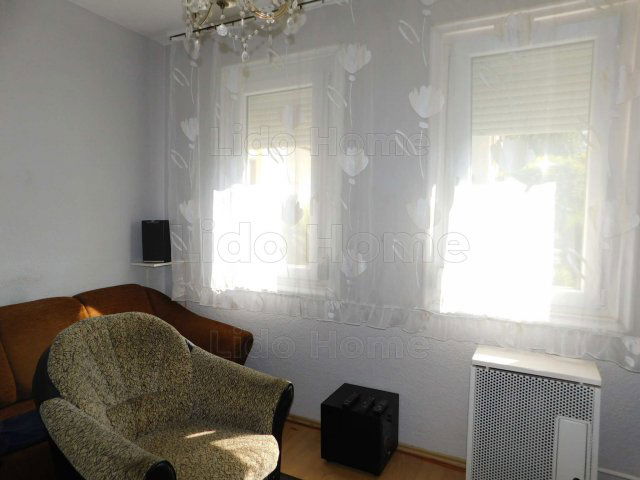 Eladó panellakás, Keszthelyen 45 M Ft, 3 szobás