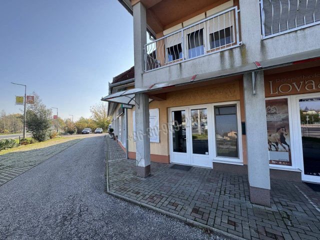 Eladó üzlethelyiség, Nagykanizsán, Petőfi Sándor utcában