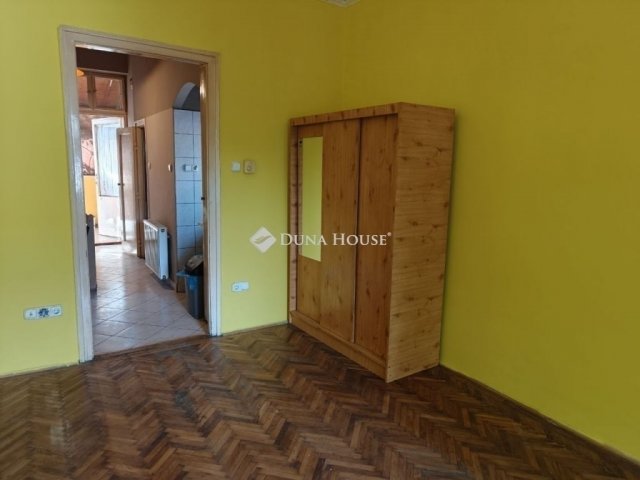 Eladó téglalakás, Budapesten, X. kerületben 39.5 M Ft, 1 szobás