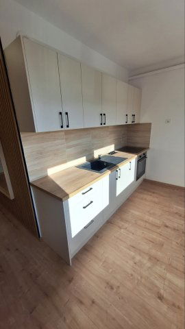 Eladó panellakás, Gödöllőn 74.9 M Ft, 2 szobás