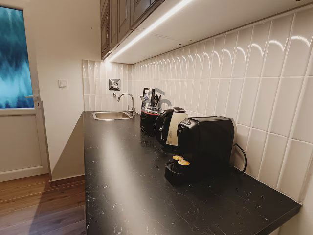 Eladó téglalakás, Budapesten, VII. kerületben 49.9 M Ft