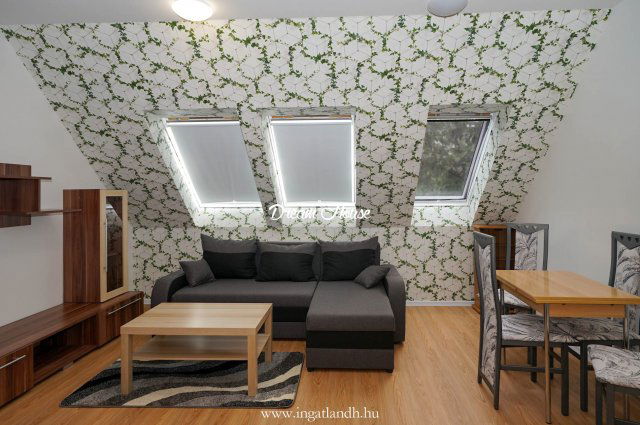 Kiadó téglalakás, albérlet, Nyíregyházán 170 E Ft / hó