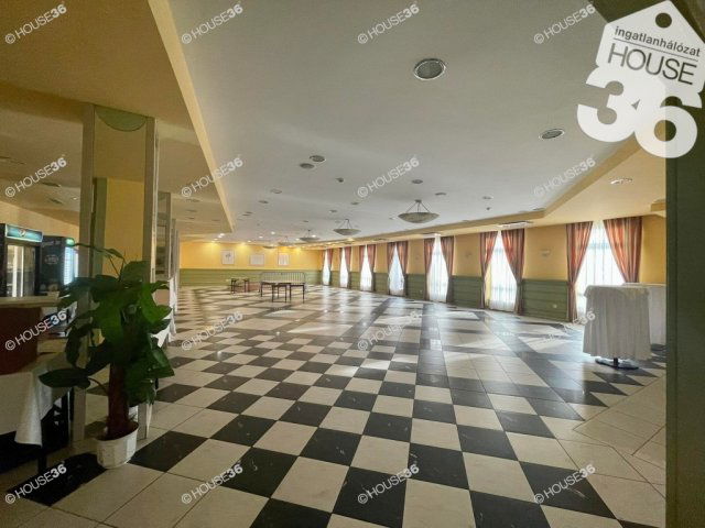 Eladó ipari ingatlan, Kecskeméten 715 M Ft / költözzbe.hu