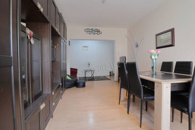 Eladó panellakás, Szegeden 56.9 M Ft, 2 szobás