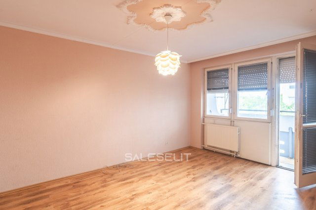 Eladó téglalakás, Debrecenben 57.5 M Ft, 1+2 szobás