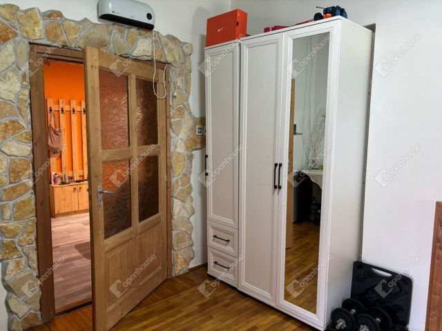 Eladó családi ház, Jászladányon 15.99 M Ft, 3 szobás
