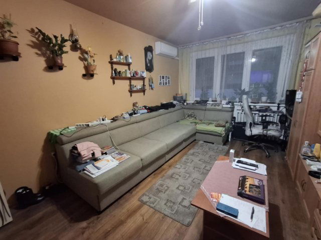 Eladó panellakás, Pécsett 44.9 M Ft, 3 szobás