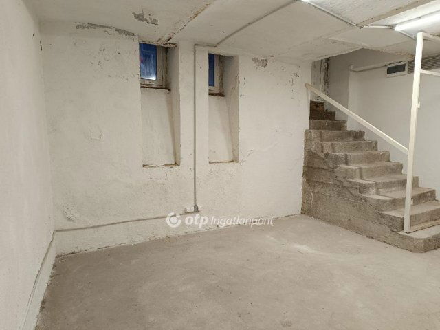 Eladó téglalakás, Budapesten, VIII. kerületben 19.9 M Ft