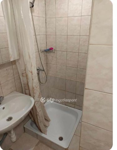 Eladó családi ház, Hajdúböszörményen 39.5 M Ft, 1 szobás