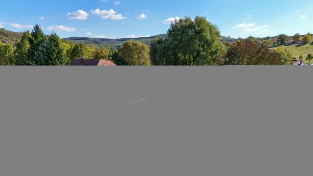 Eladó családi ház, Kisecseten 109.9 M Ft, 6 szobás