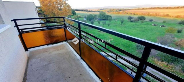 Eladó téglalakás, Herceghalomon 73 M Ft, 3+1 szobás