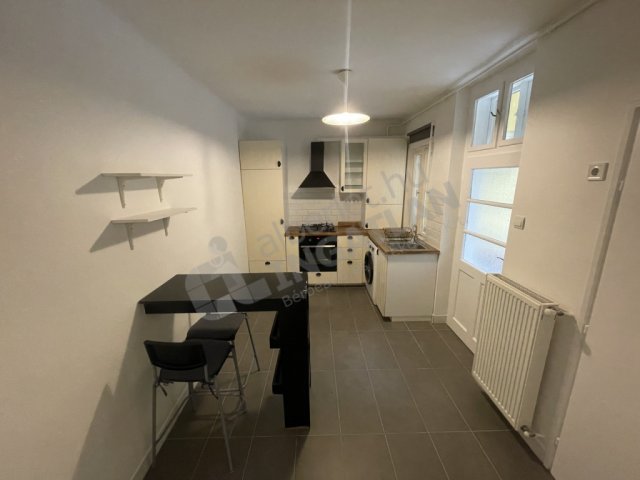 Kiadó téglalakás, albérlet, XII. kerületben, Fodor utcában