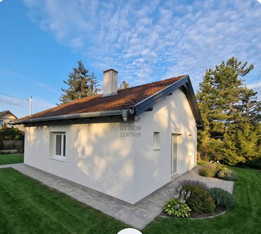 Eladó családi ház, Veresegyházon 79.9 M Ft, 2 szobás