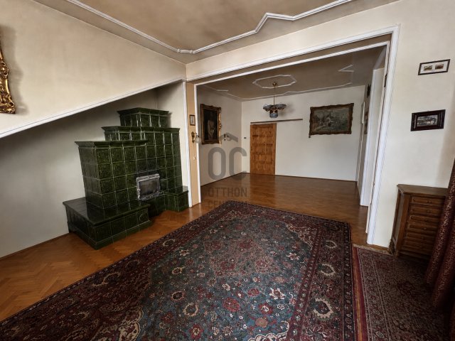 Eladó családi ház, Debrecenben 165 M Ft, 9 szobás