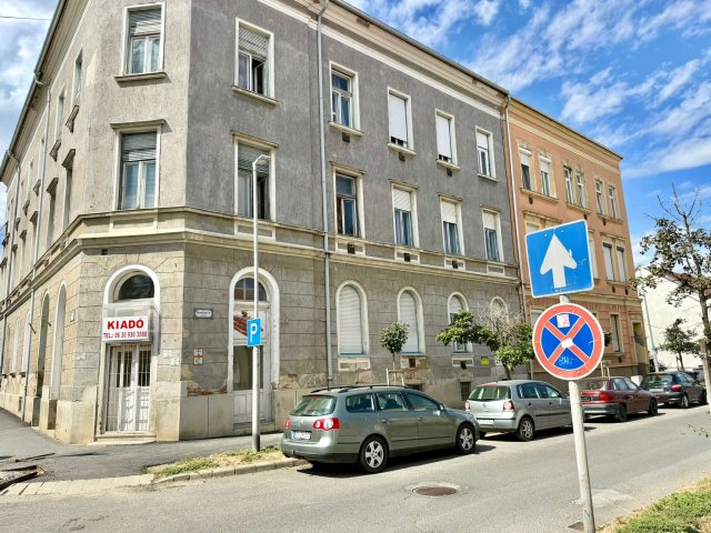 Eladó téglalakás, Szombathelyen 41.5 M Ft, 2 szobás