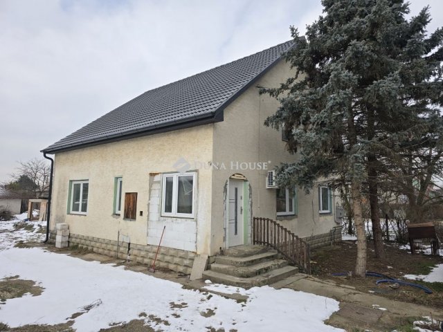 Eladó családi ház, Érden 86 M Ft, 2 szobás