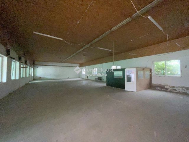 Eladó ipari ingatlan, Kocséren 80 M Ft / költözzbe.hu