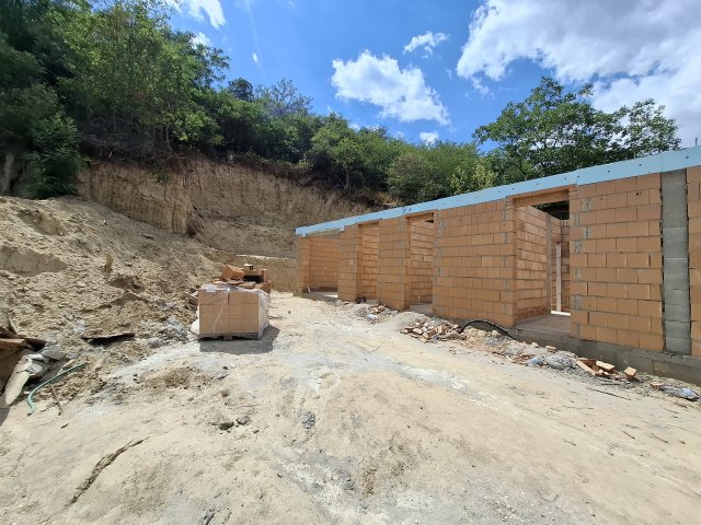 Eladó téglalakás, Mendén, Bajcsy-Zsilinszky utcában 83.3 M Ft