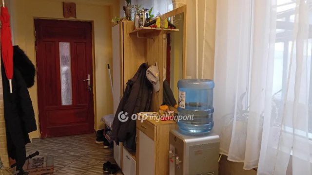 Eladó családi ház, Szegeden 90 M Ft, 4 szobás