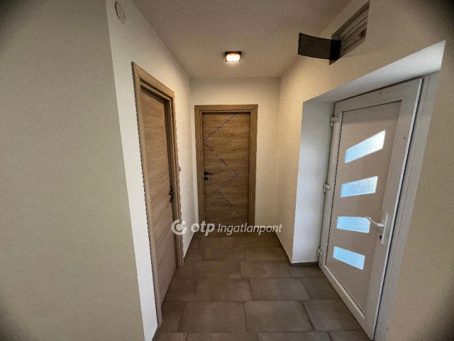 Eladó családi ház, Mezőkövesden 20.5 M Ft, 2 szobás