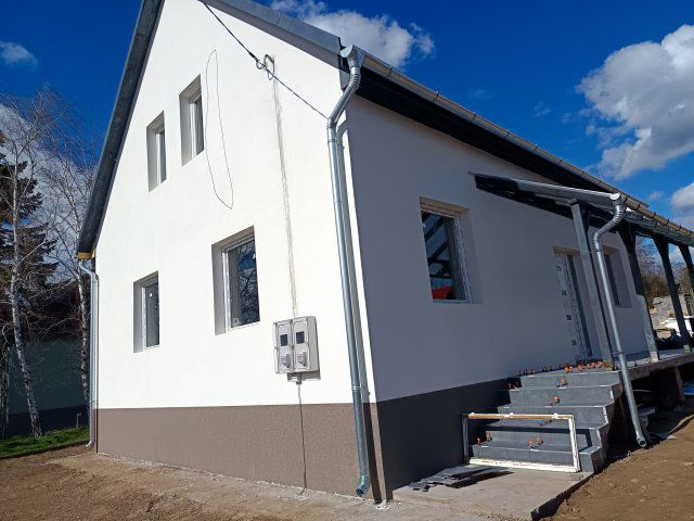 Eladó családi ház, Ceglédbercelen 59.9 M Ft, 4 szobás