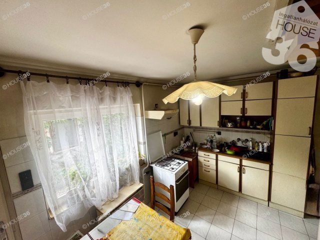 Eladó családi ház, Kecskeméten 59.9 M Ft, 3 szobás