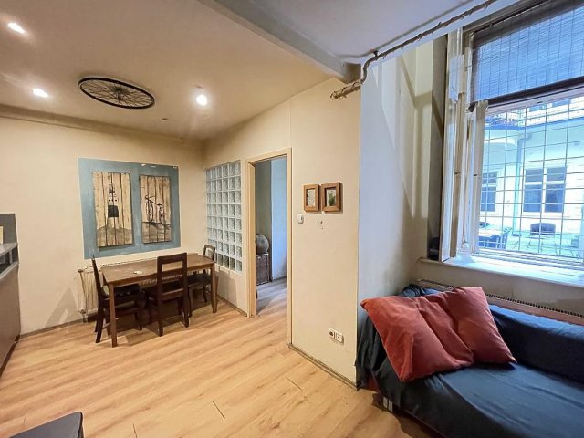 Eladó téglalakás, Budapesten, VII. kerületben, Király utcában