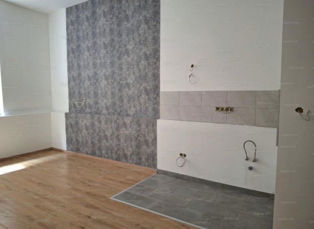 Kiadó téglalakás, albérlet, VI. kerületben, Szív utcában