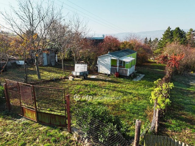 Eladó telek, Balatonfűzfőn 25 M Ft / költözzbe.hu