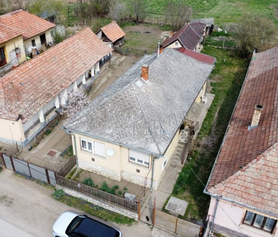 Eladó családi ház, Erdőtelken 15.9 M Ft, 2+2 szobás