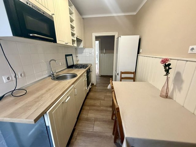 Eladó téglalakás, Vácon 70.5 M Ft, 3 szobás