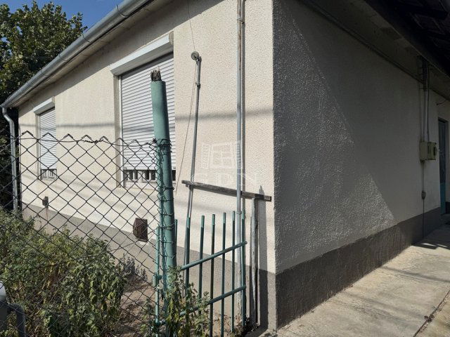 Eladó családi ház, Tökölön 59 M Ft, 3 szobás