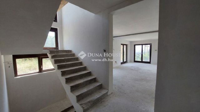 Eladó családi ház, Szentendrén 310 M Ft, 4 szobás