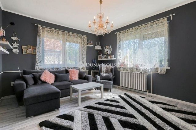 Eladó családi ház, Budapesten, XVI. kerületben 154.99 M Ft