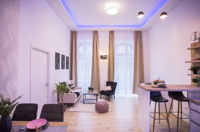 Eladó téglalakás, Budapesten, VI. kerületben, Szív utcában