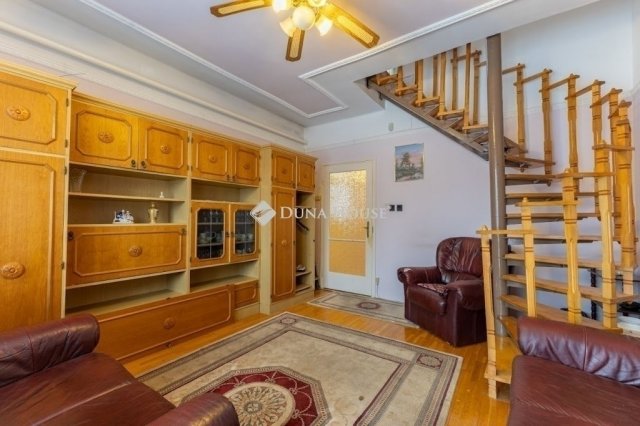 Eladó ikerház, Budapesten, XVIII. kerületben 80 M Ft, 3 szobás