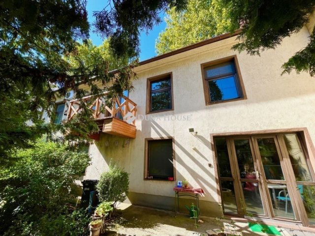 Eladó családi ház, Székesfehérvárott 159.9 M Ft, 4 szobás