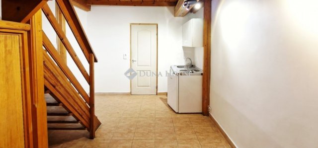 Eladó téglalakás, Budapesten, V. kerületben 39.2 M Ft, 1 szobás